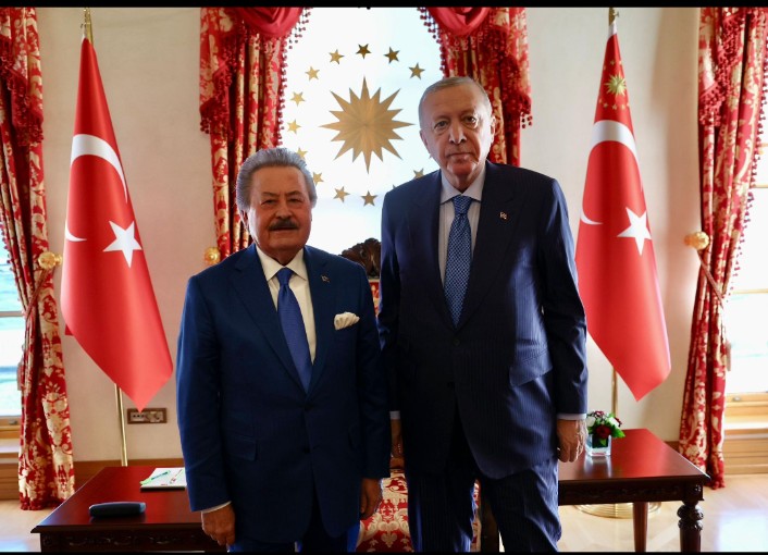 Cumhurbaşkanı Erdoğan ve Cavit Çağlar’ın Dolmabahçe buluşması