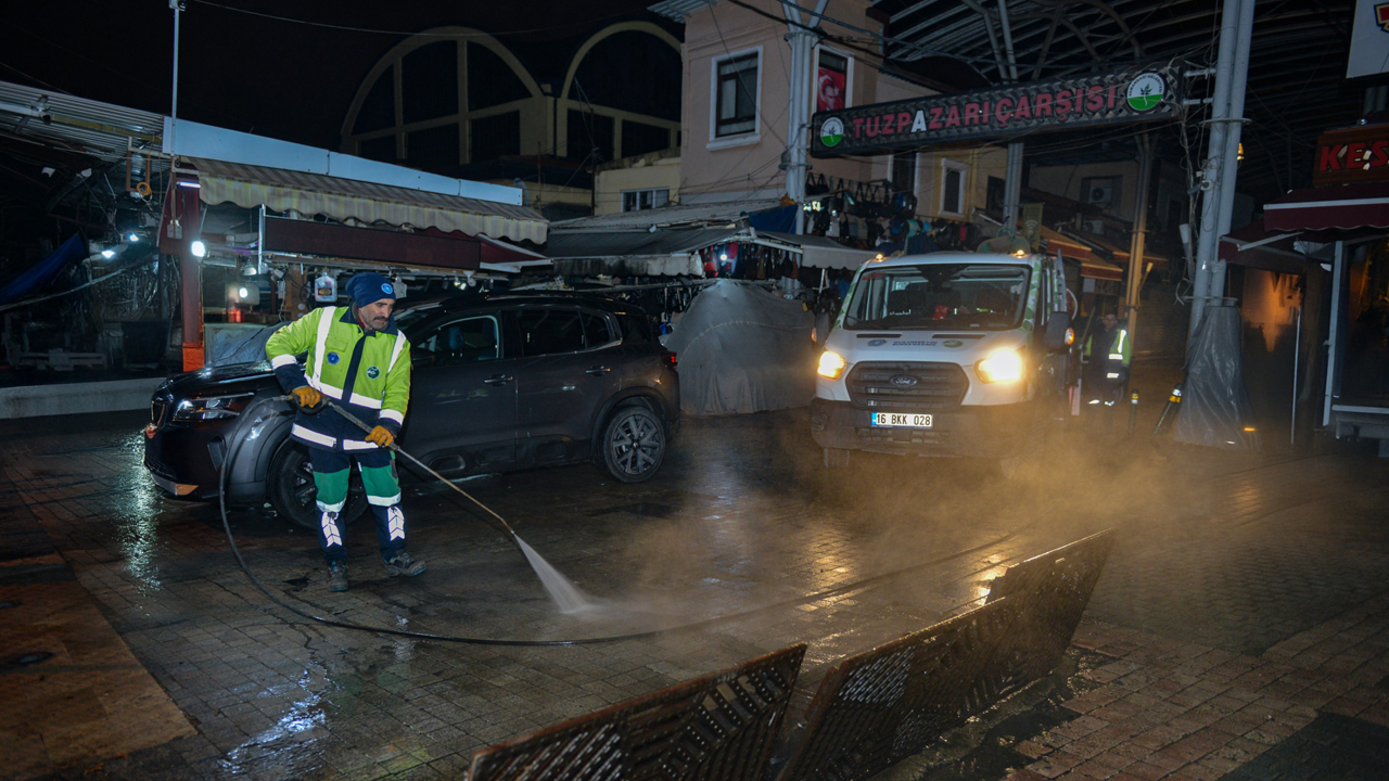 Bursa’nın kalbinde gece mesaisi