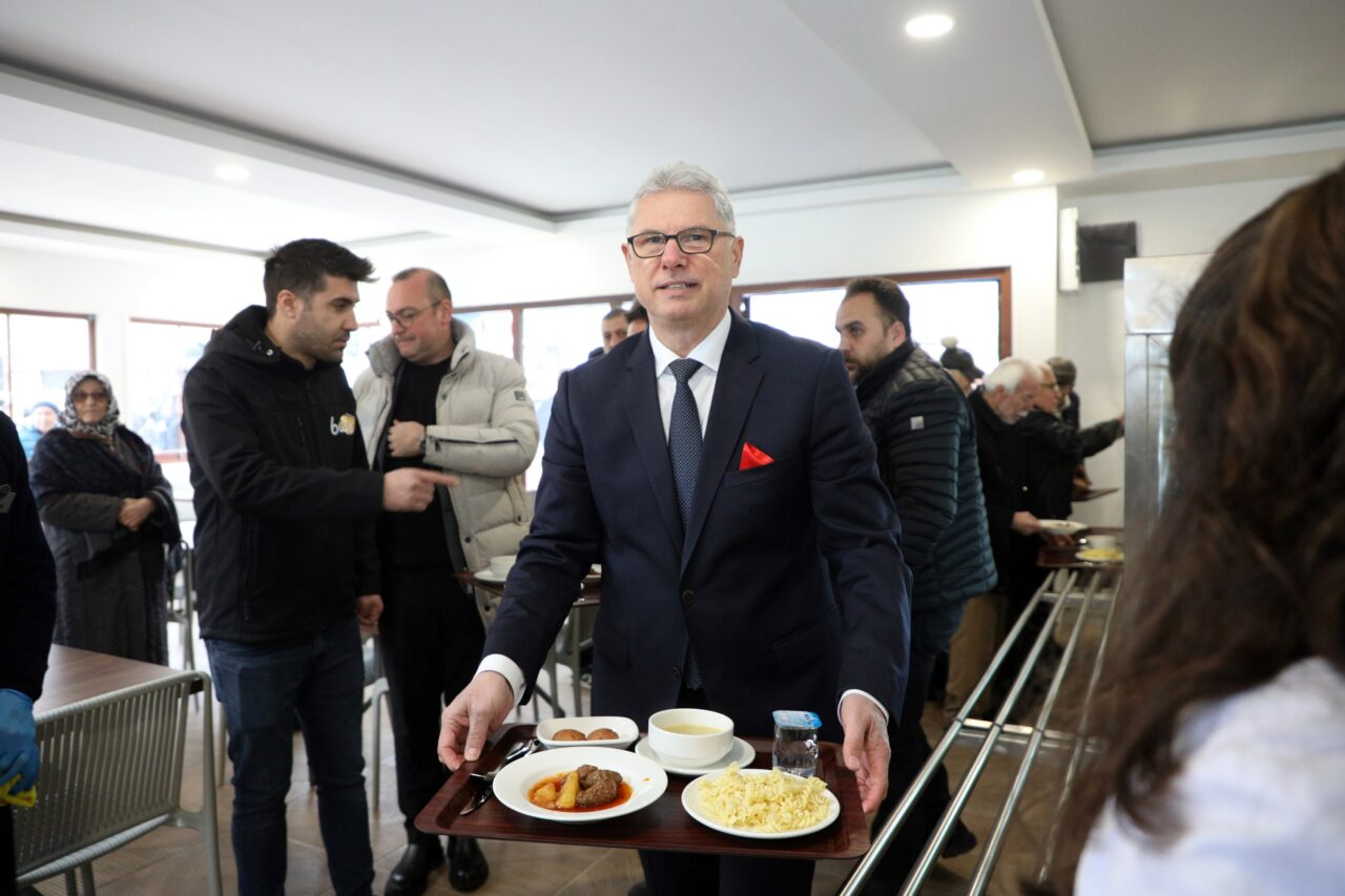 Bursa’nın Mudanya ilçesine belediyeden yeni lokanta! 4 tabak yemek bakın ne kadar?