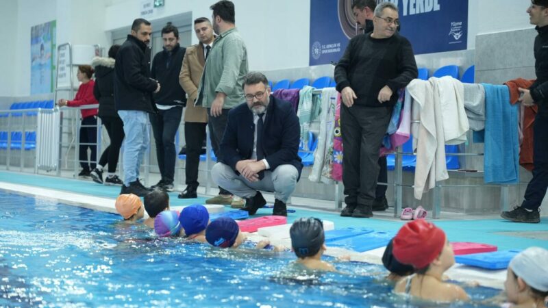 Yenişehir’in yeni havuzu çocuklarla şenlendi Yenişehir Gençlik ve Spor İlçe Müdürlüğü tarafından Yenişehir Belediyesi'nin destekleriyle