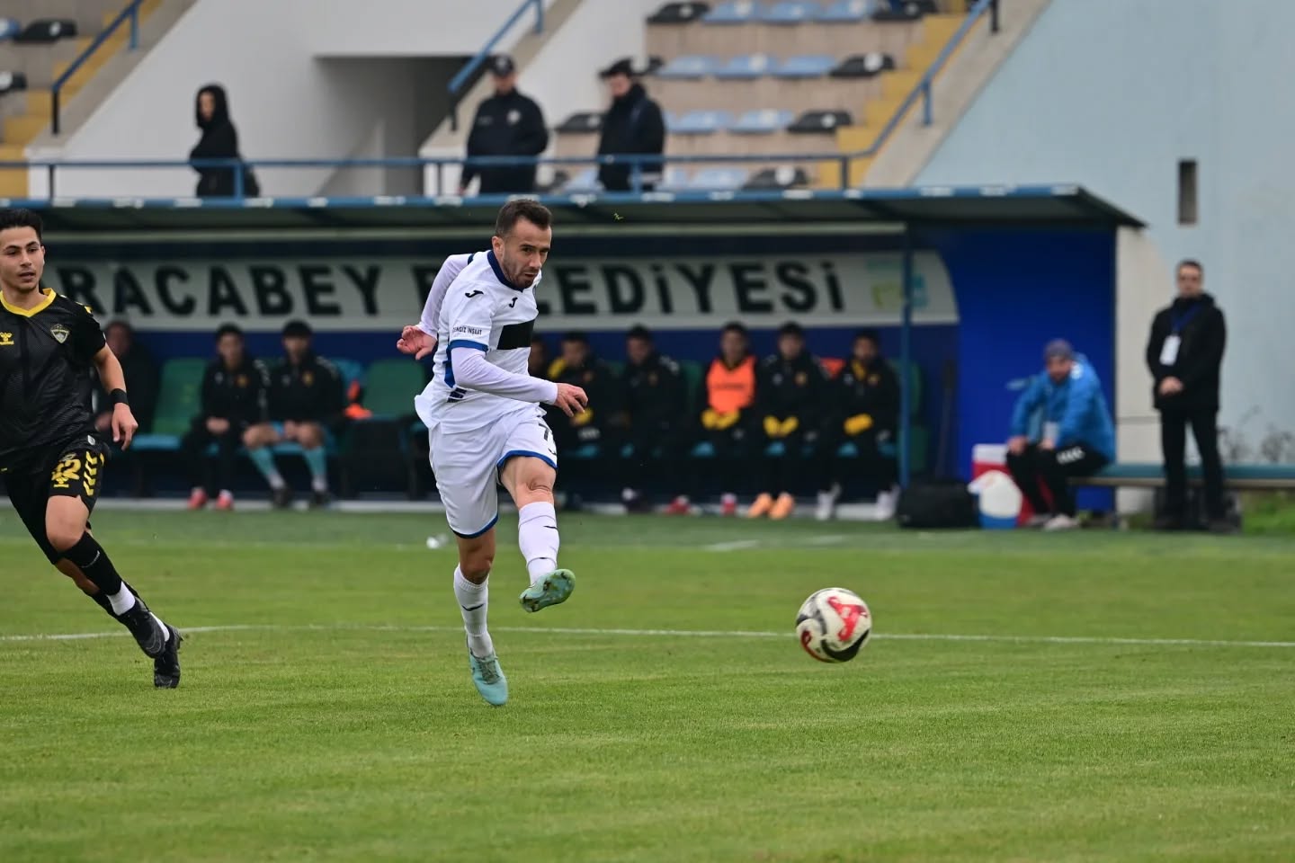 Bursaspor yeni transferi açıkladı! Başkan Çelik’ten heyecanlandıran paylaşım…