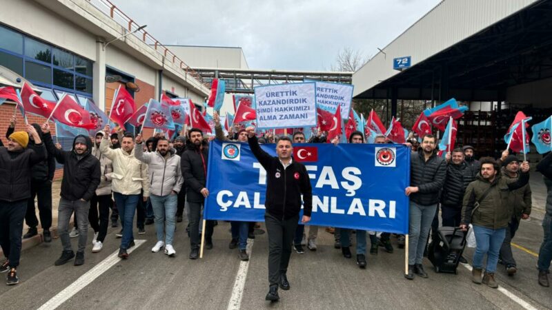 Bursa’nın dev fabrikası Tofaş’ta eyleme devam