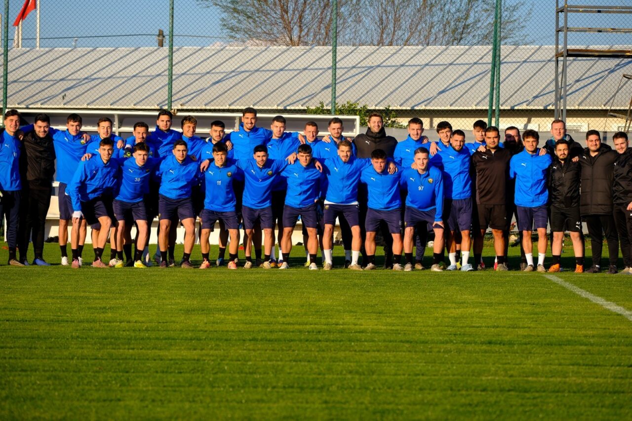 Bursaspor’dan pilot takıma iki takviye Bursaspor’dan pilot takıma iki takviye
