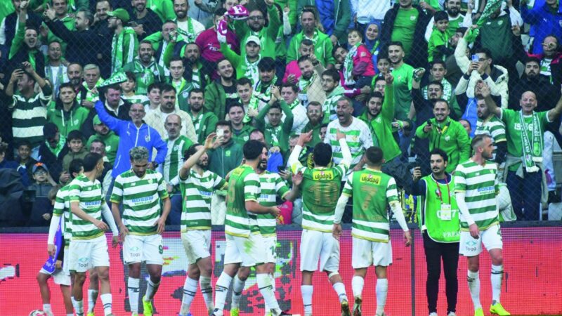 Bursa’da 34 günlük hasret bitiyor! Timsah emaneti geri almak için sahaya çıkıyor… Bursaspor, Yeni Mersin İdman Yurdu’nu yenerek liderlik koltuğunu devralmak için