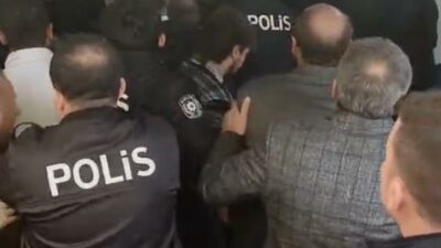 Bursa Büyükşehir Belediye Başkanı Mustafa Bozbey’e saldırı girişimi