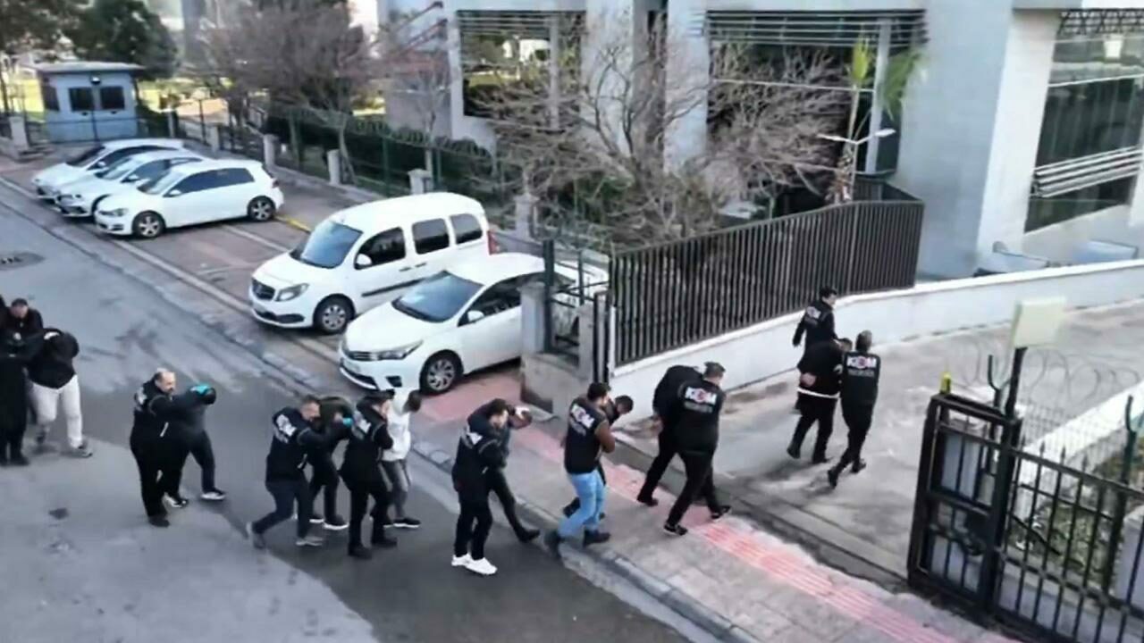 Bakan Yerlikaya duyurdu: Barış Turgut çetesi çökertildi!