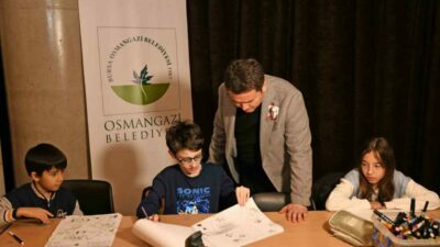 Başkan Aydın çocukların masalsı dünyasına eşlik etti