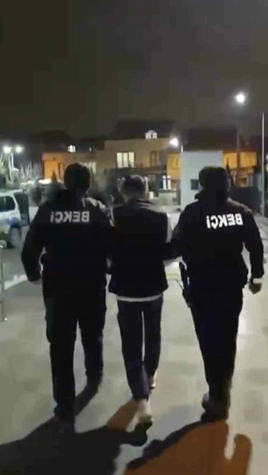 Bursa’da 21 yıl hapis cezasıyla aranan şahıs yakalandı