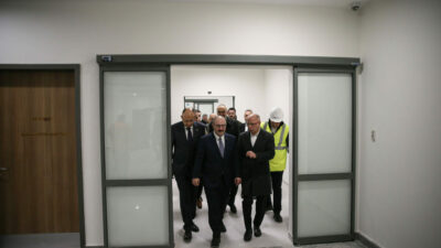 Bursa’da açılış için gün sayan dev hastaneye AK Parti heyetinden inceleme