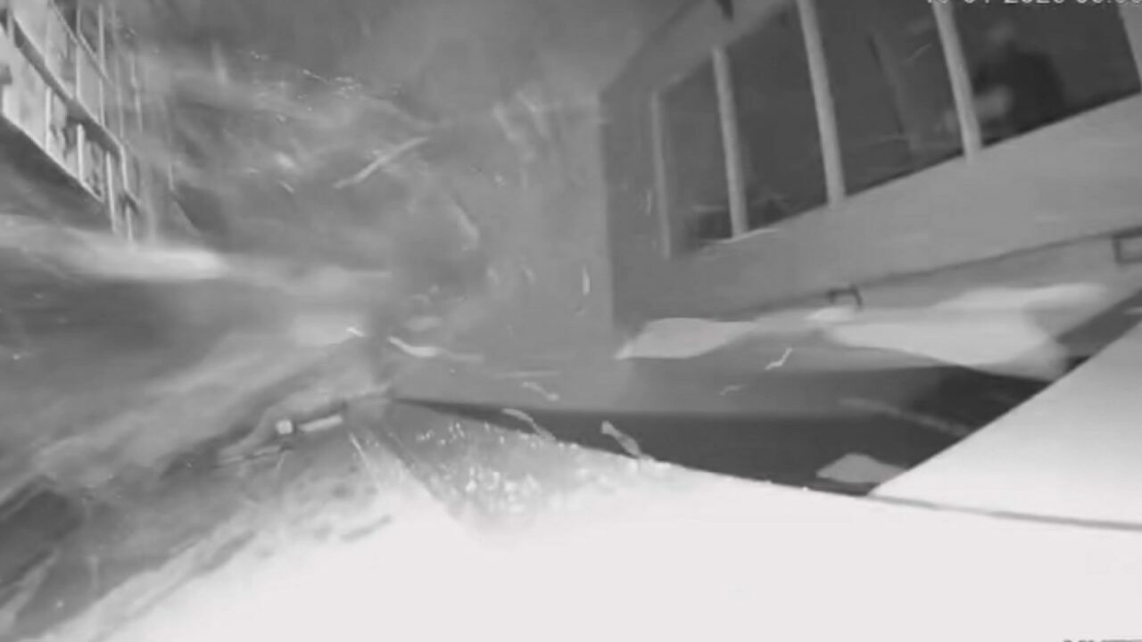 Bursa’da dairenin tavanı çöktü!