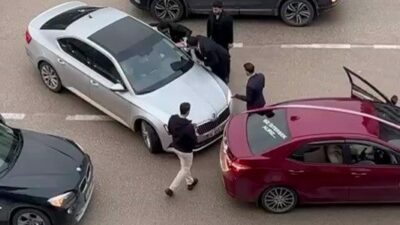 Bursa’da düğün konvoyunda gerginlik