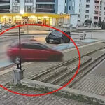 Bursa’da fren yerine gaza basınca… O anlar kamerada