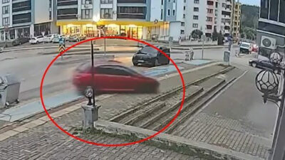 Bursa’da fren yerine gaza basınca… O anlar kamerada