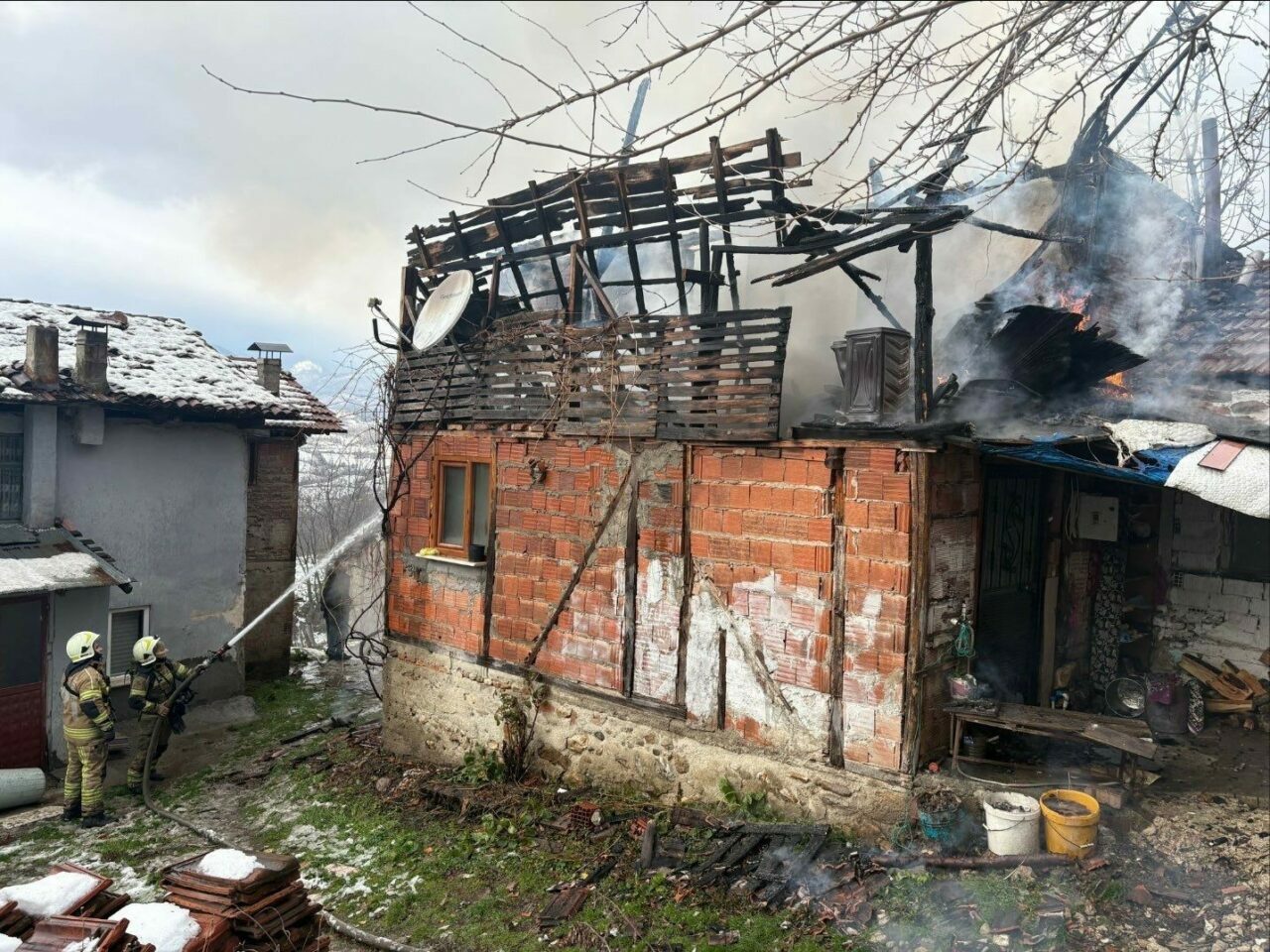 Bursa’da korkutan yangın Bursa’da korkutan yangın
