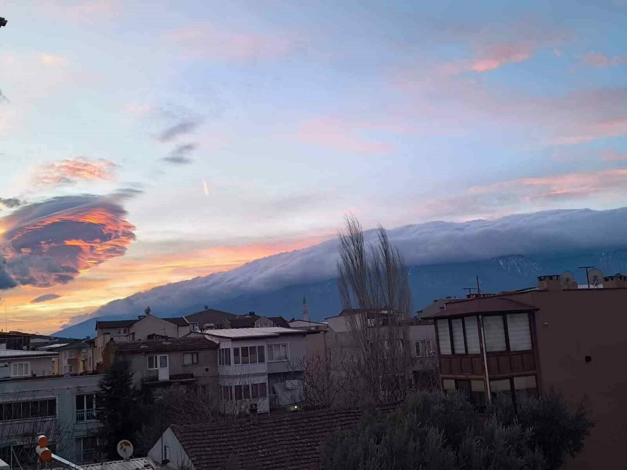 Bursa’da sıradışı bulutlar