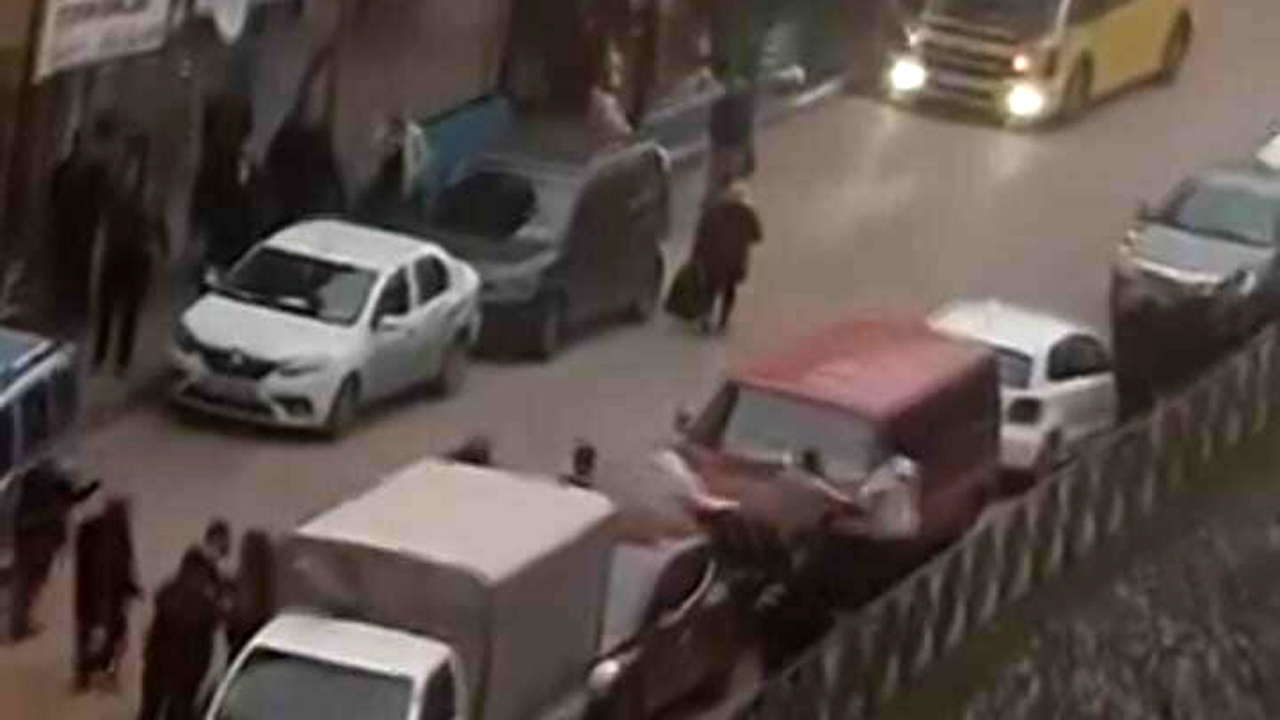 Bursa’da trafiği kilitleyen kavga!