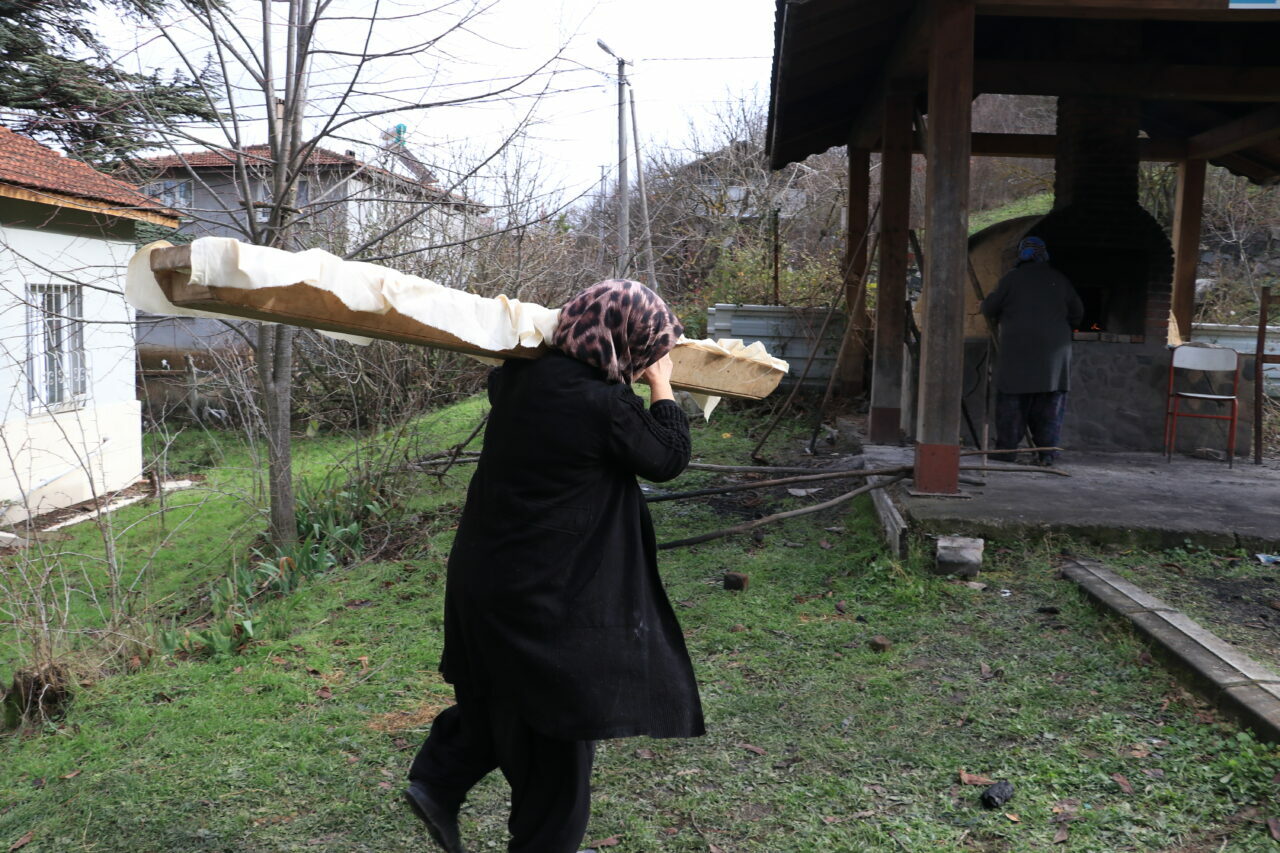 Bursalı kadınlar geleneksel ürünleri gelire dönüştürdü