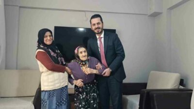 Bursa’nın yaşayan çınarı, 121 yaşındaki Saadet teyze’ye Cumhurbaşkanı Erdoğan’dan hediye