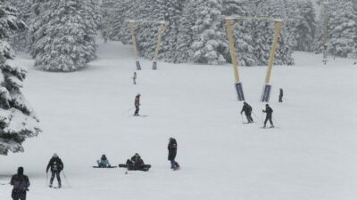 Bursa’nın zirvesinde kar bereketi! 95 santimetreye ulaştı