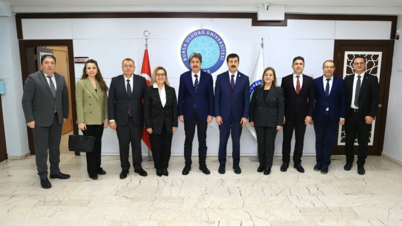 Bursa Uludağ Üniversitesi ile Kütahya Sağlık Bilimleri Üniversitesi arasında güç birliği Bursa Uludağ Üniversitesi (BUÜ) ile Kütahya Sağlık Bilimleri Üniversitesi (KSBÜ)