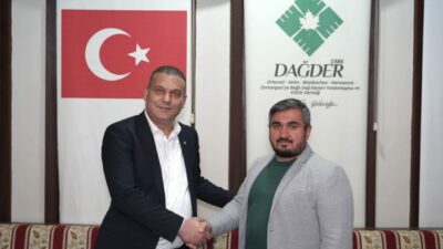 Çamoğlu’nda bayrak değişimi