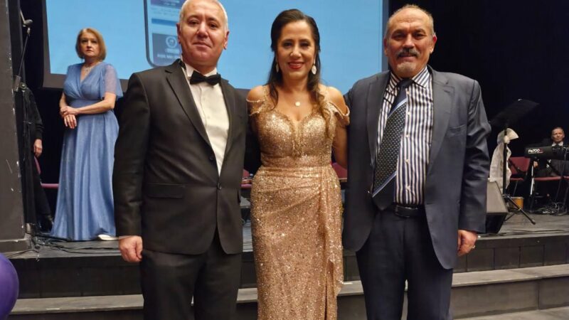 Musikinin Sultanları Türk Müziği ve Kadınlar Korosu, Sanat Yönetmeni Hülya