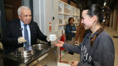 Nilüfer Belediye Başkan Özdemir’den gençlere moral ziyareti