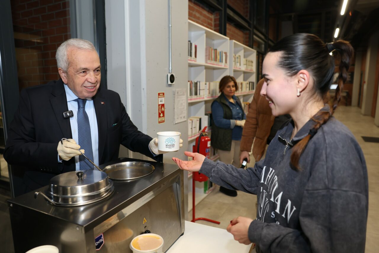 Nilüfer Belediye Başkan Özdemir’den gençlere moral ziyareti