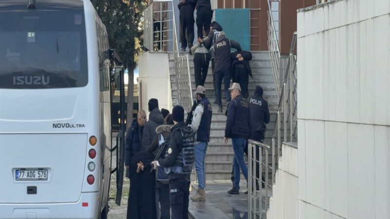 Yalova'da 3 polisin şehit olduğu terör örgütü DEAŞ'a yönelik operasyonlarda