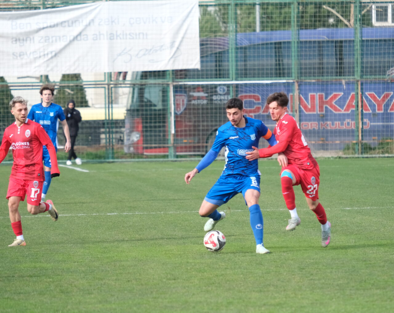 Bursa’nın 3.Lig ekibi 1 puanı zor kurtardı