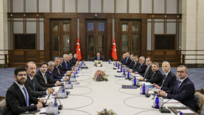 Ekonomi yönetimi toplandı