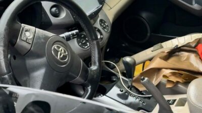 Elif Kumal’ın aracında dikkat çeken detaylar