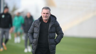 Bursaspor’un hocası Tahsin Tam; ‘Kimseyi küçümsemeyiz ama kimseyi de gözümüzde büyütmeyiz’