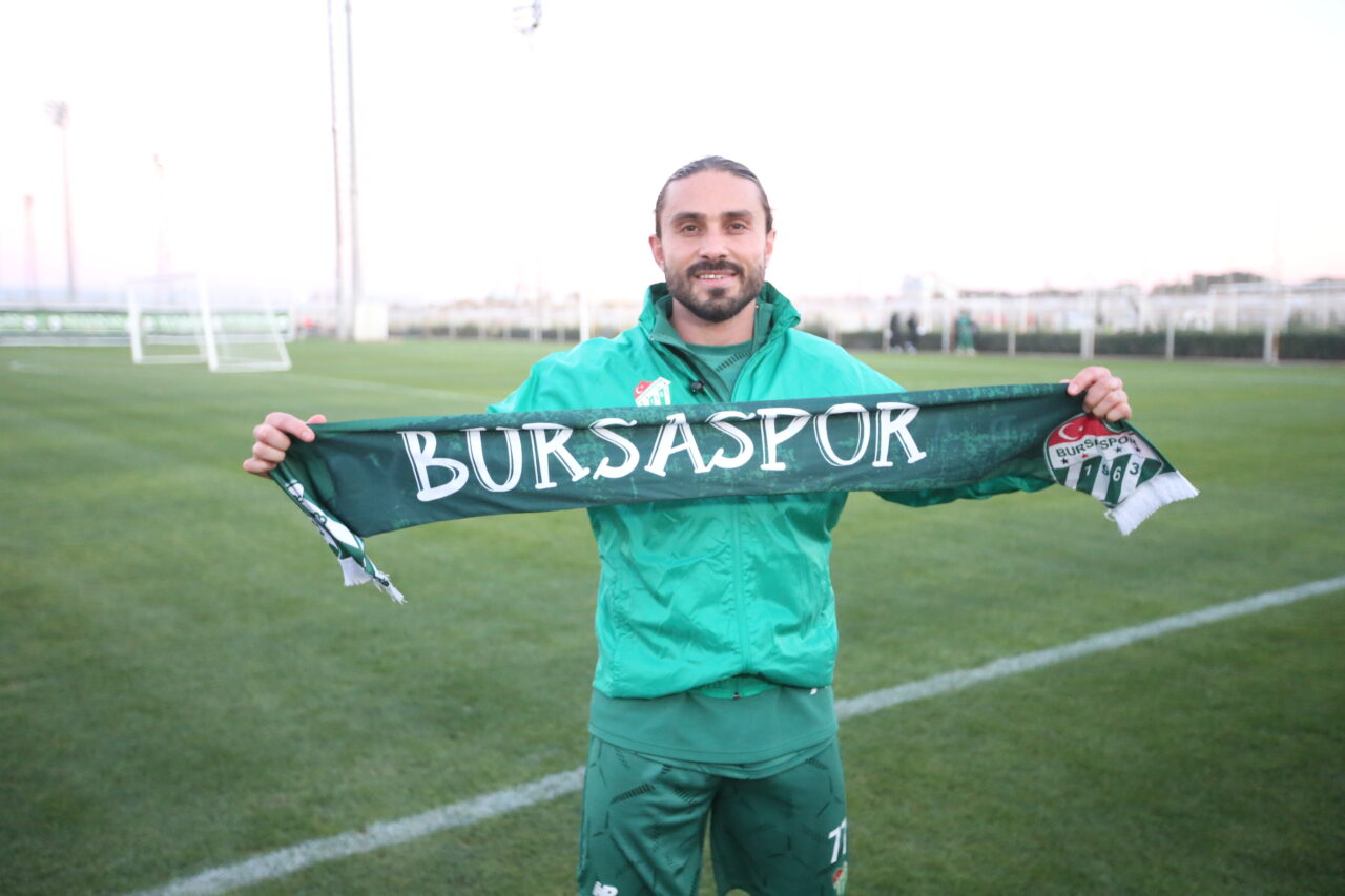 Bursaspor’un yeni ismi Akbunar transfer sürecini anlattı! İşte açıklamaları…