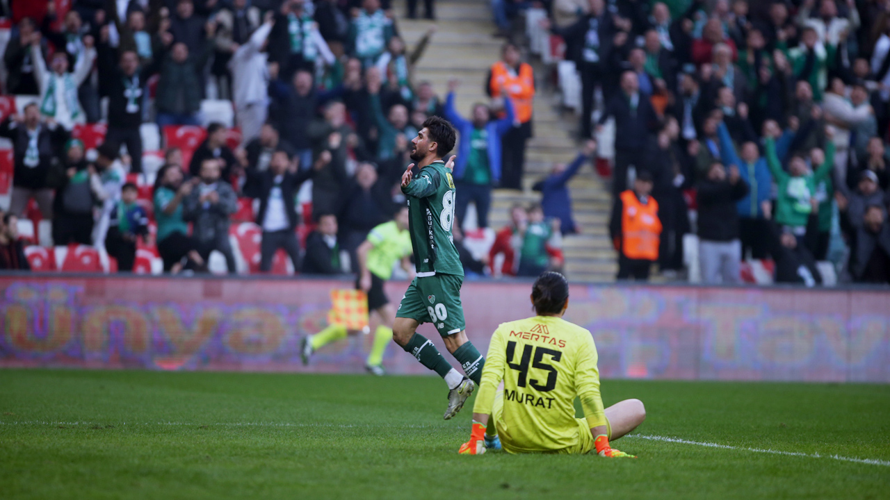 Bursaspor yeni hocasıyla ilk sınavına çıkıyor! İşte Timsah’ın muhtemel kadrosu Bursaspor yeni hocasıyla ilk sınavına çıkıyor! İşte Timsah’ın muhtemel kadrosu
