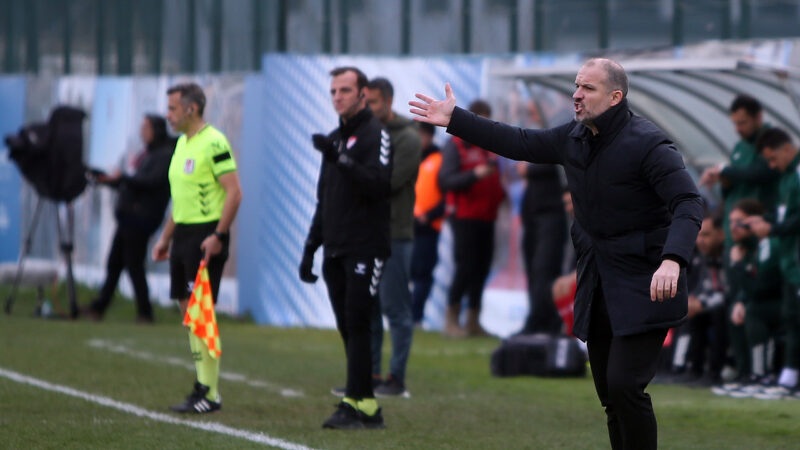 Bursaspor’un hocası Mustafa Er’den önemli açıklamalar Bursaspor’un hocası Mustafa Er’den önemli açıklamalar