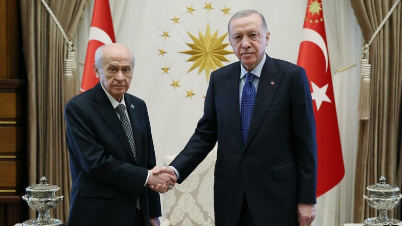 Cumhurbaşkanı Erdoğan, Bahçeli ile görüşecek Cumhurbaşkanı Recep Tayyip Erdoğan, MHP Genel Başkanı Devlet Bahçeli'yi kabul