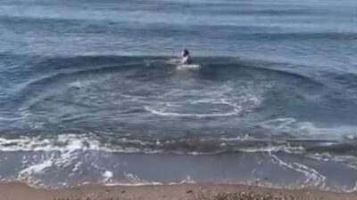 Bursa’da dondurucu soğukta deniz keyfi!