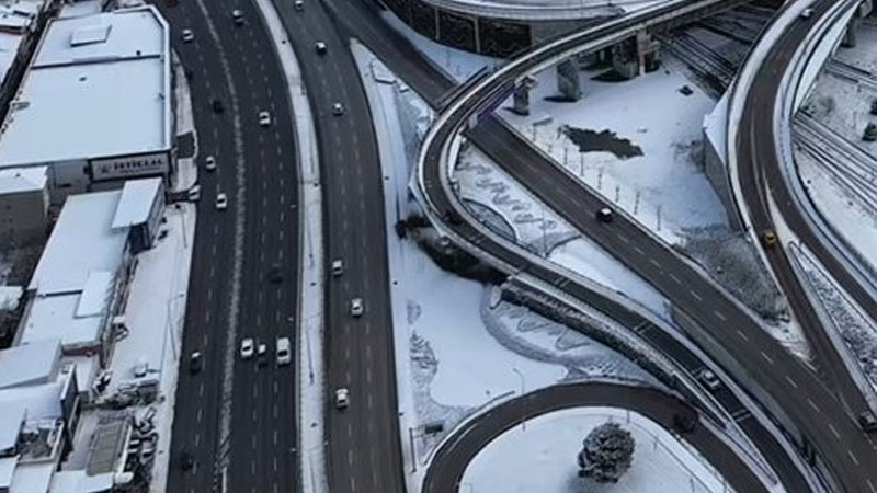 Bursa’da karla ‘büyük’ mücadele! Ekipler iş başında