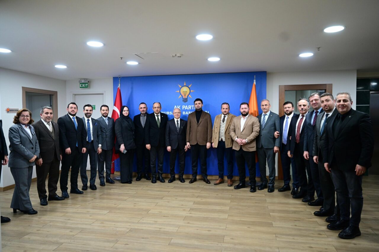 Bursaspor yönetiminden AK Parti İl Başkanı Gürkan’a ziyaret