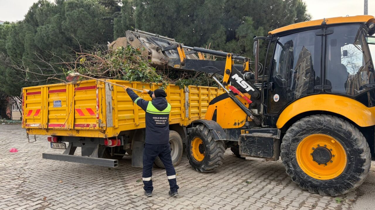 Gemlik’te kapsamlı temizlik Gemlik’te kapsamlı temizlik