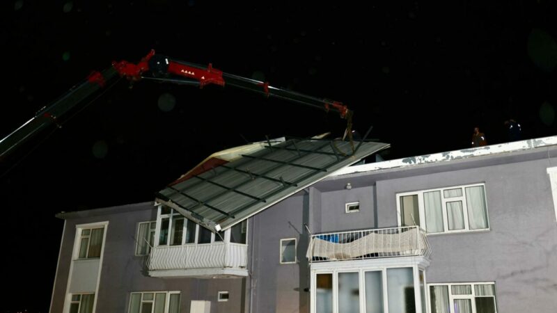 Bursa Gemlik’te fırtına alarmı