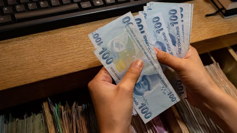 Emekliler dikkat! Farklar hesaplara geçti