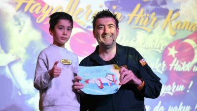 HÜRKUŞ’un baş test pilotu Murat Özpala Bursa’da! GUHEM’de deneyimlerini paylaştı