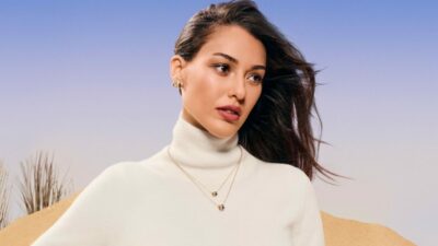 Ünlü oyuncunun dekolteli tarzı gündem oldu!