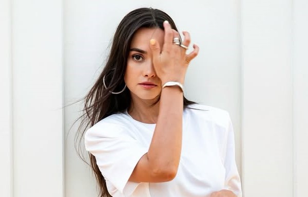 Bursalı ünlü isimden peş peşe paylaşım!