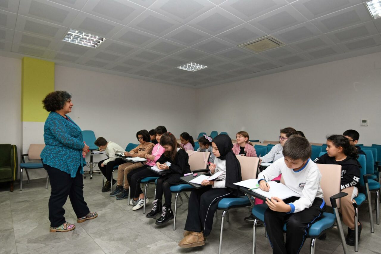 Bursa’da Küçük Yazarlar Atölyesi