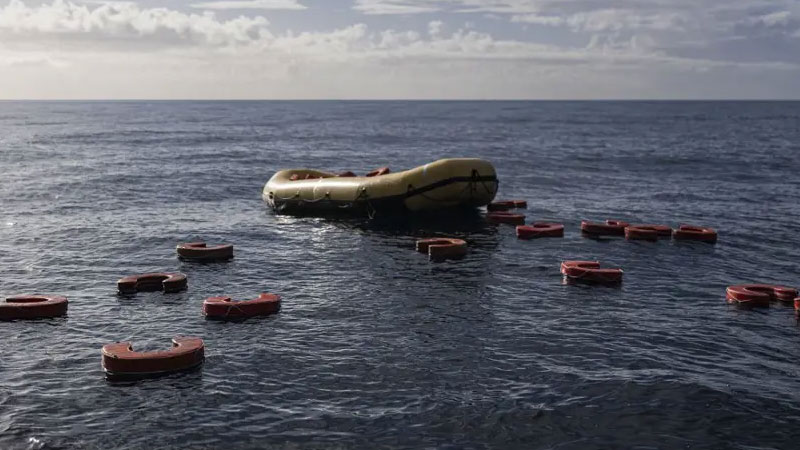 Akdeniz’de göçmen teknesi battı: En az 50 ölü