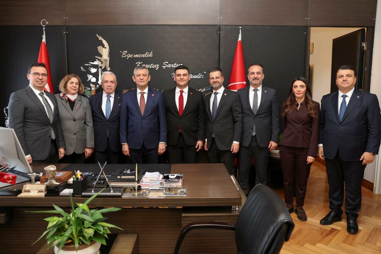 Nilüfer Belediye Özdemir’den Ankara’ya çıkarma! CHP Genel Başkanı Özel’den Bursa sözü