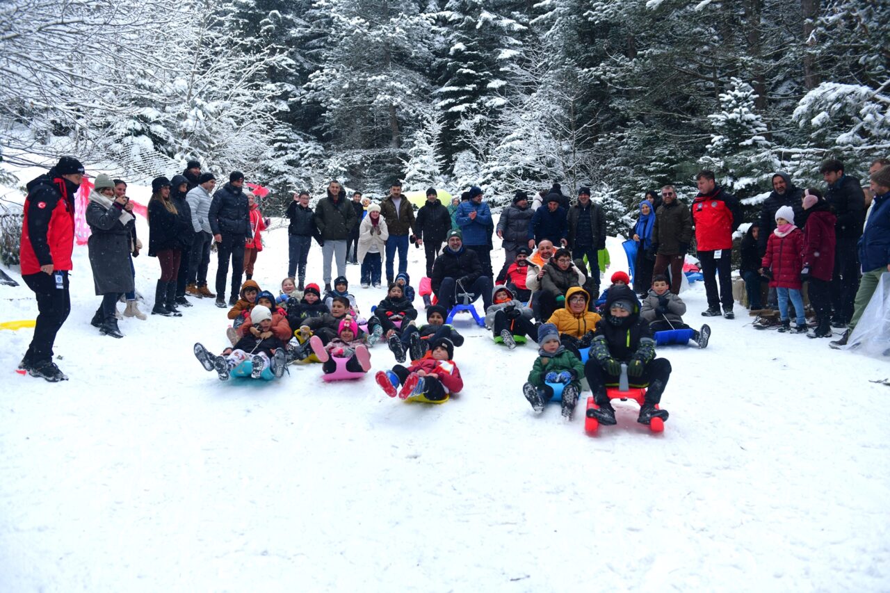 Bursa’da çocuklar için muhteşem kar festivali